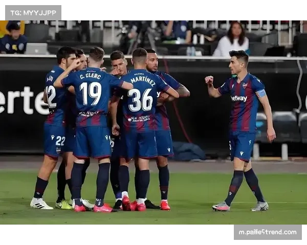 西甲保级区形势混乱 第15名至第20名分差最大不过9分